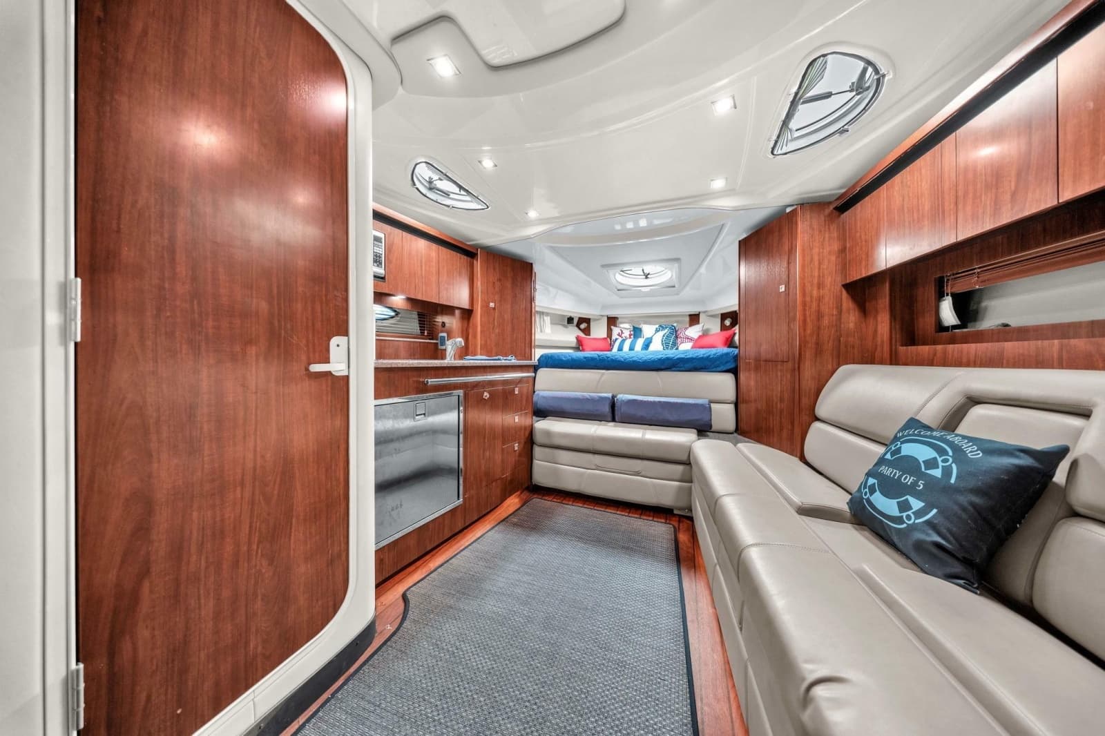 2014 Monterey 320 Sport Yacht - Photo 36