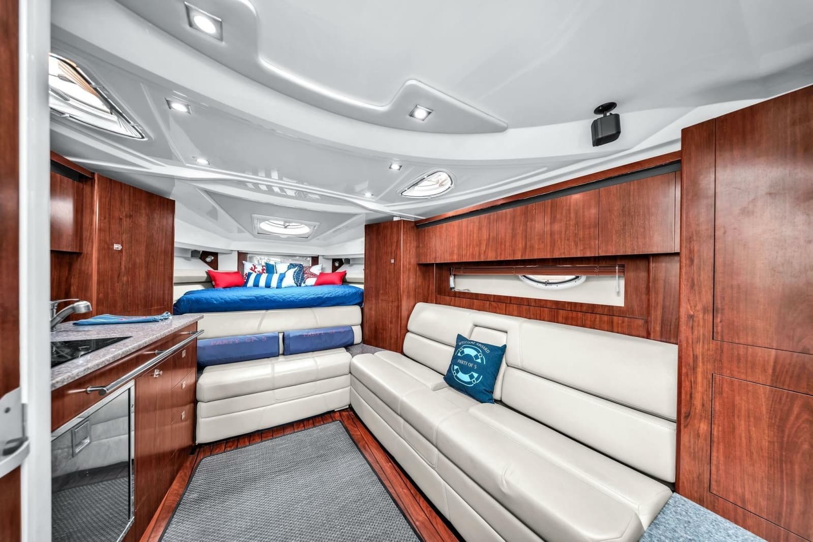 2014 Monterey 320 Sport Yacht - Photo 29