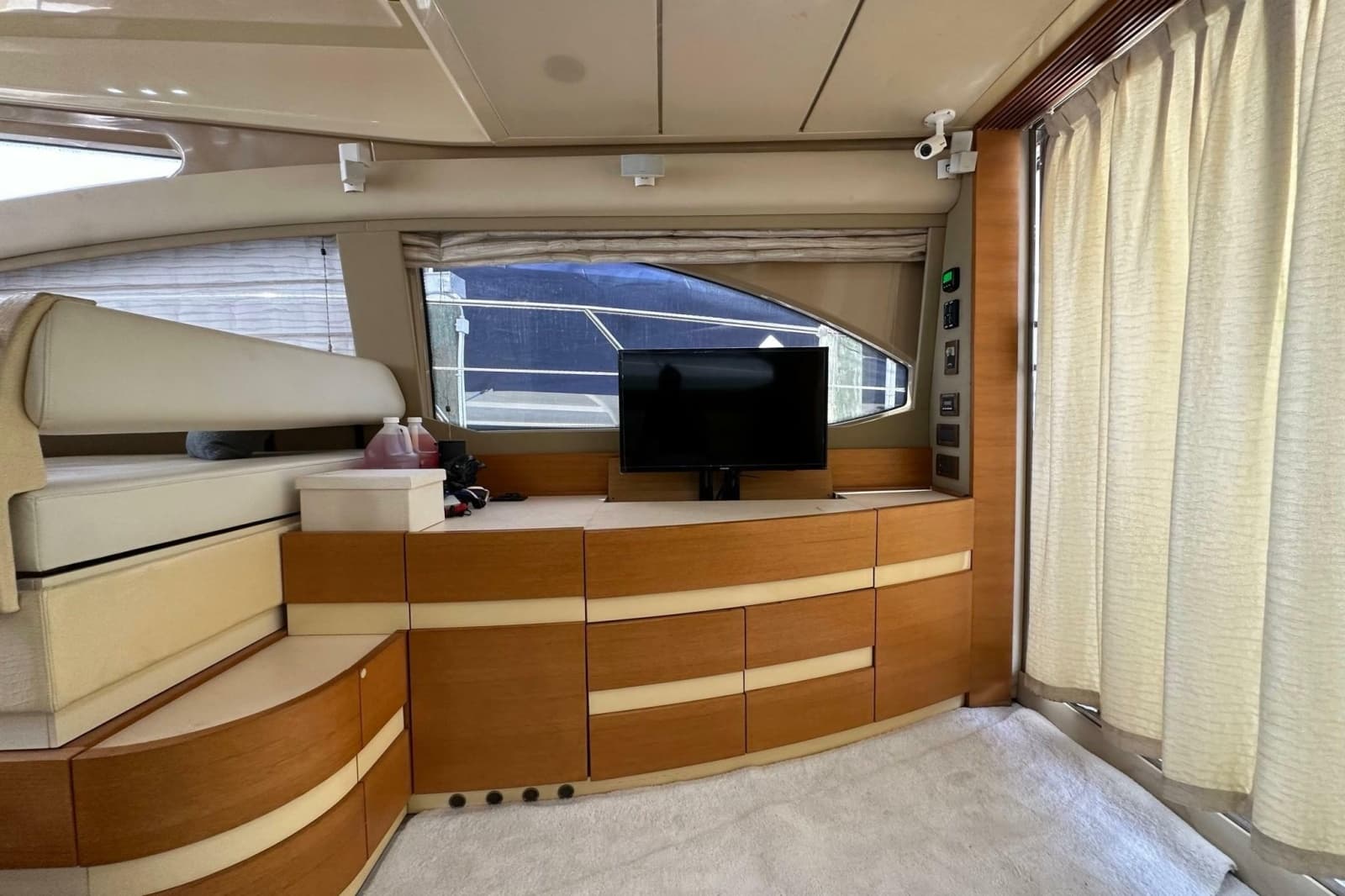 2013 Azimut Fly 53 - Photo 72