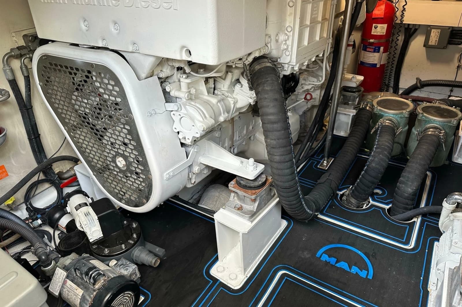 2013 Azimut Fly 53 - Photo 25
