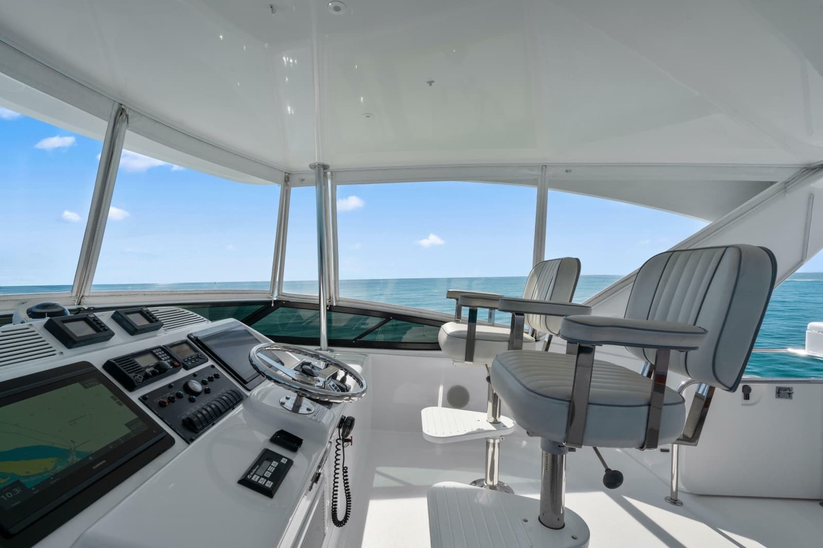 2013 Hatteras 60 Motor Yacht - Photo 63