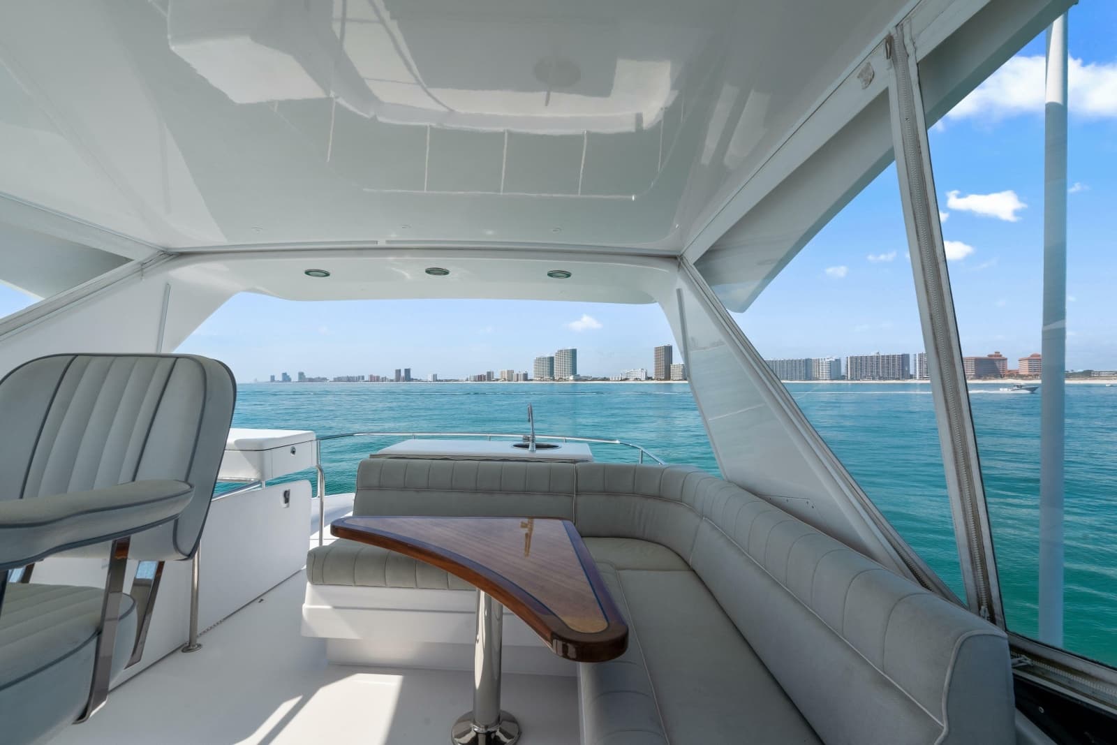 2013 Hatteras 60 Motor Yacht - Photo 62