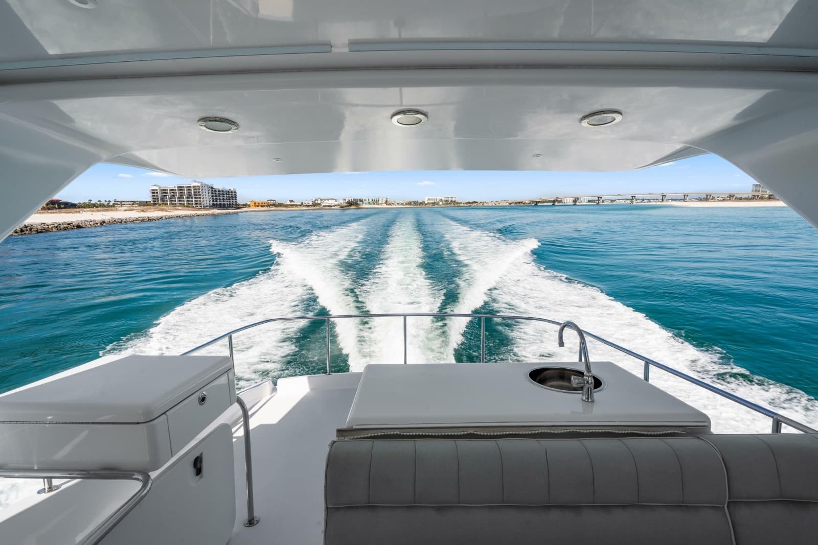 2013 Hatteras 60 Motor Yacht - Photo 65