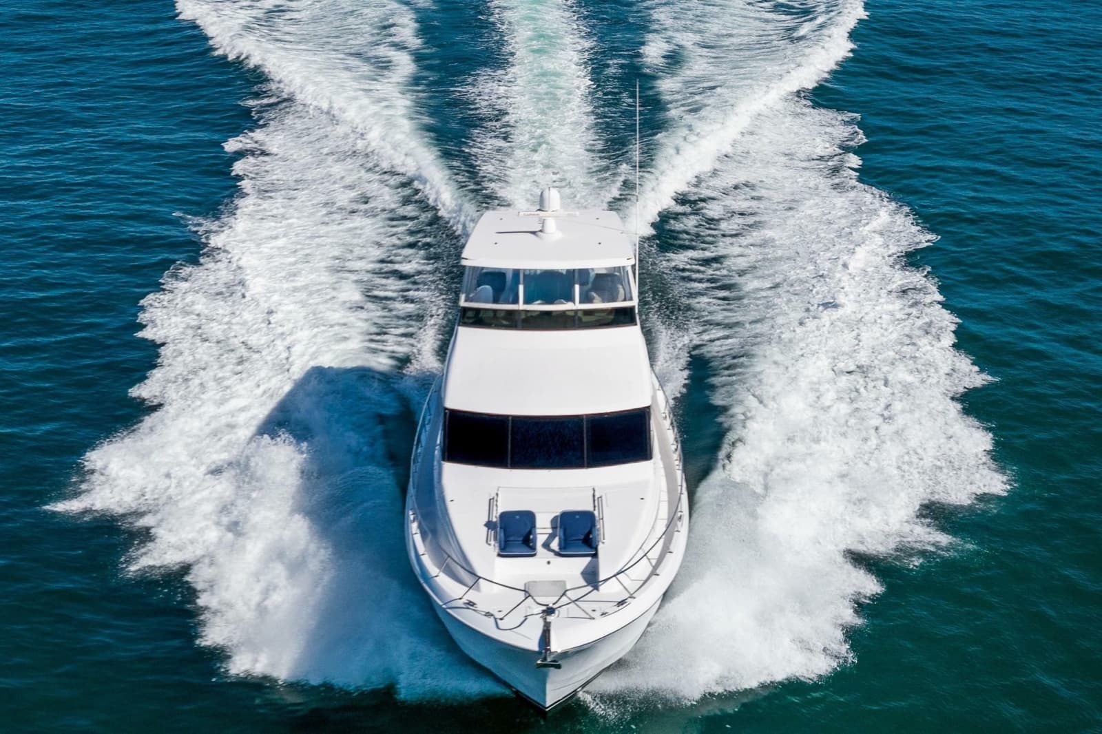 2013 Hatteras 60 Motor Yacht - Photo 5