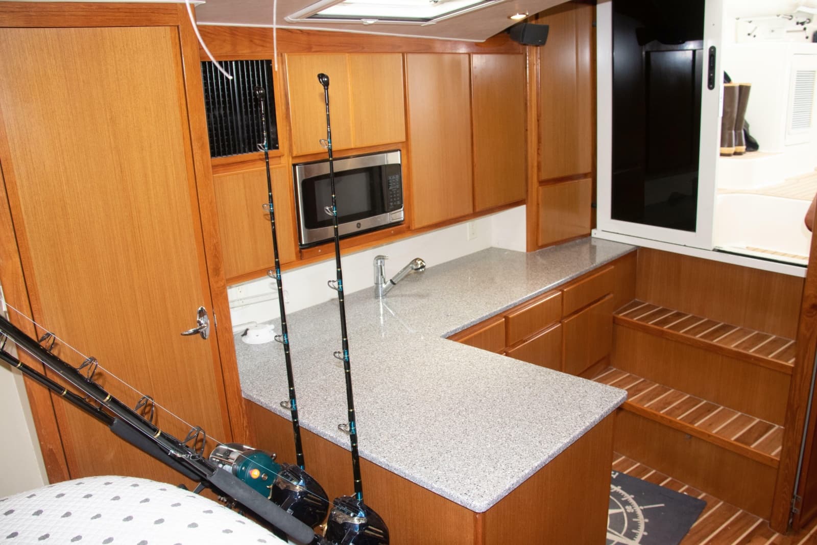 2013 Henriques 42 Express Hardtop - Photo 23