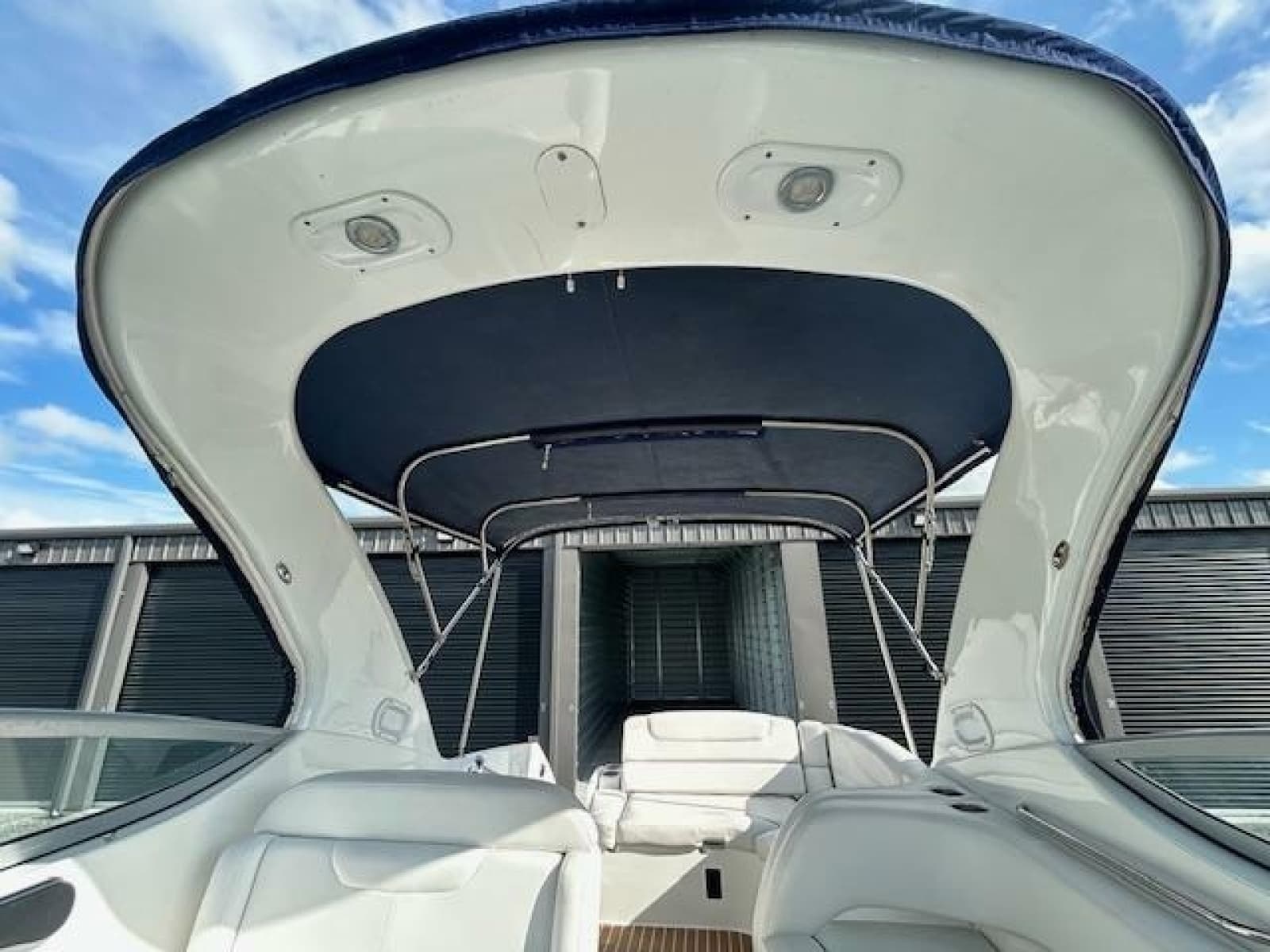 2013 Rinker 290 Express Cruiser - Photo 45
