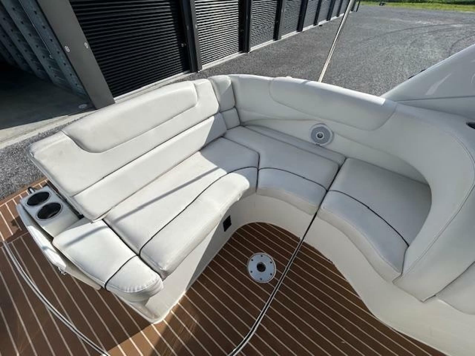 2013 Rinker 290 Express Cruiser - Photo 48
