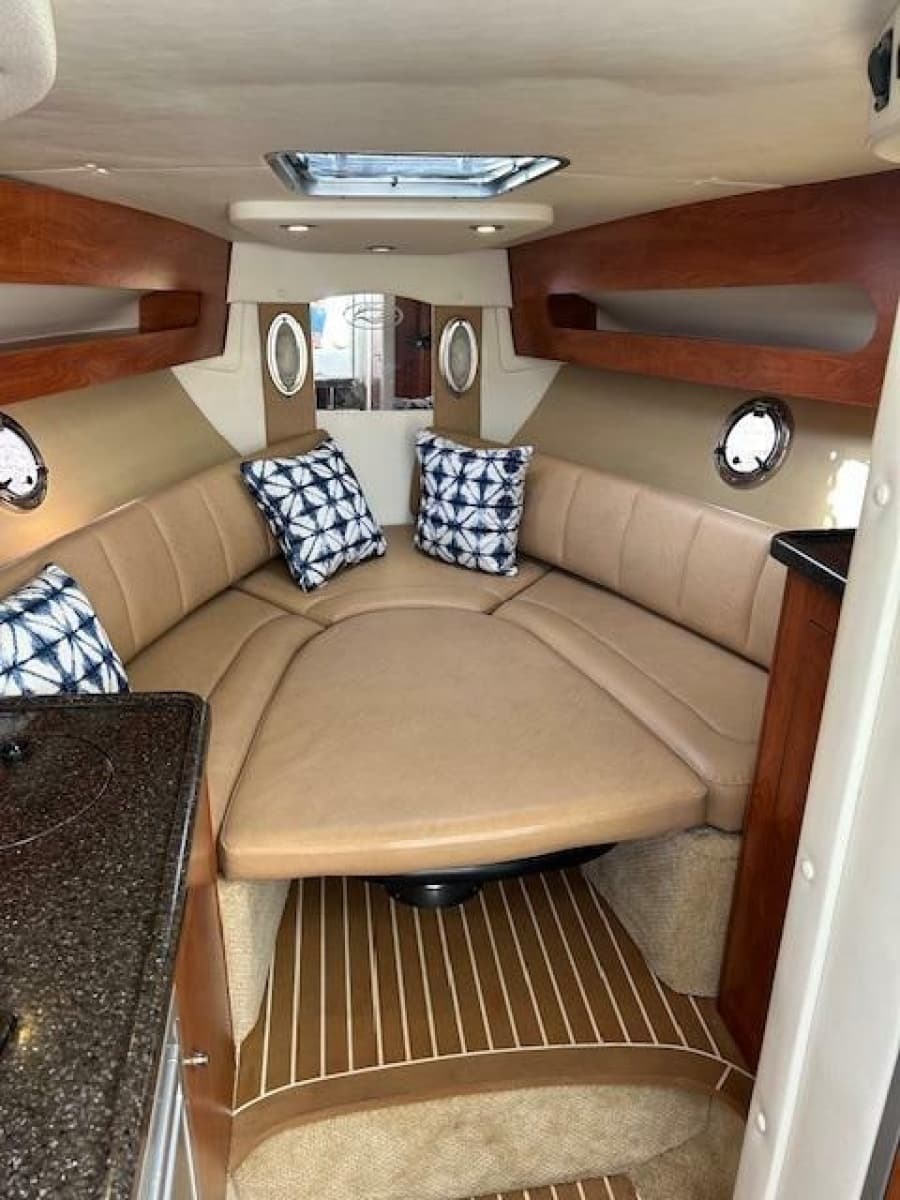 2013 Rinker 290 Express Cruiser - Photo 20