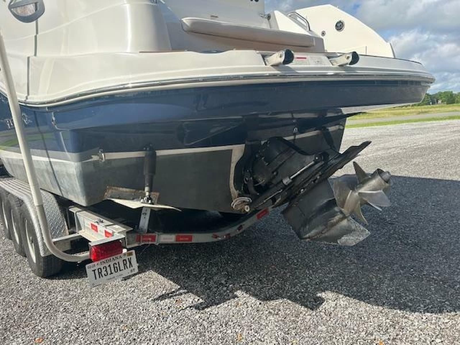 2013 Rinker 290 Express Cruiser - Photo 6