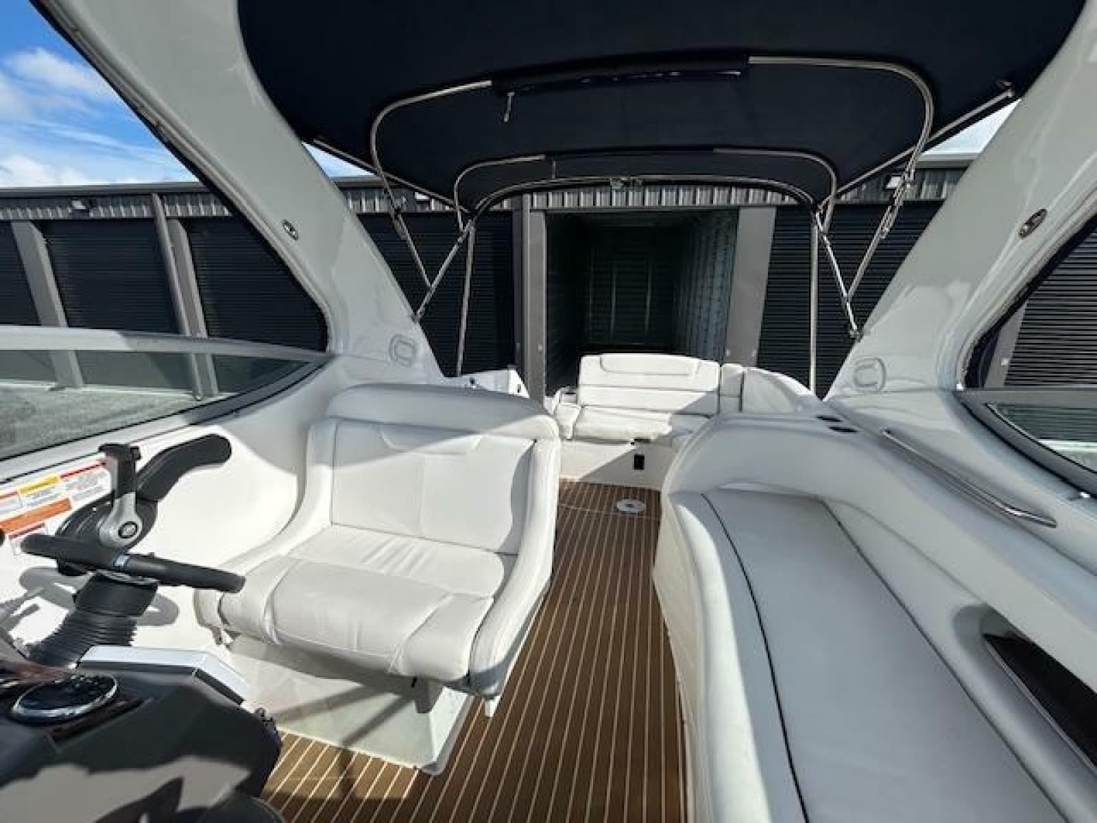 2013 Rinker 290 Express Cruiser - Photo 43