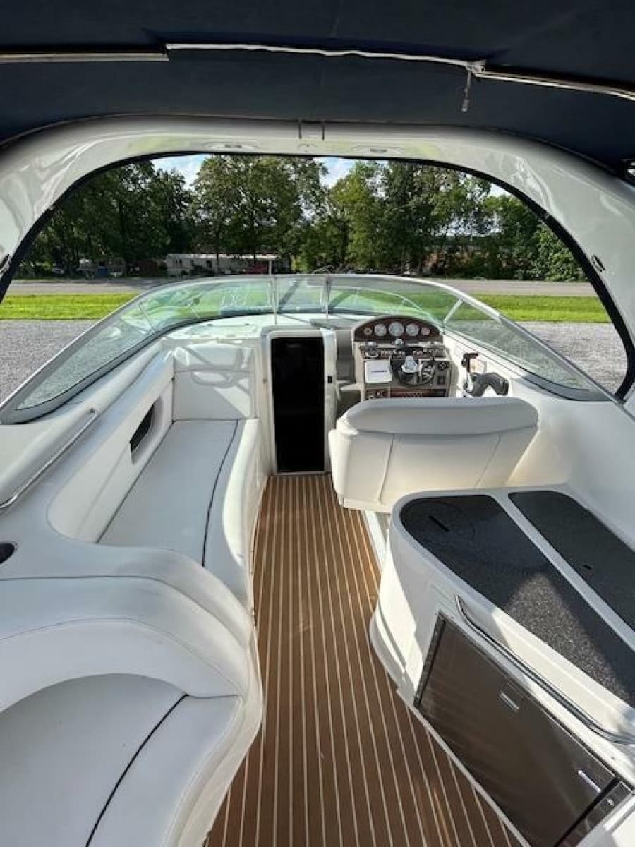 2013 Rinker 290 Express Cruiser - Photo 35