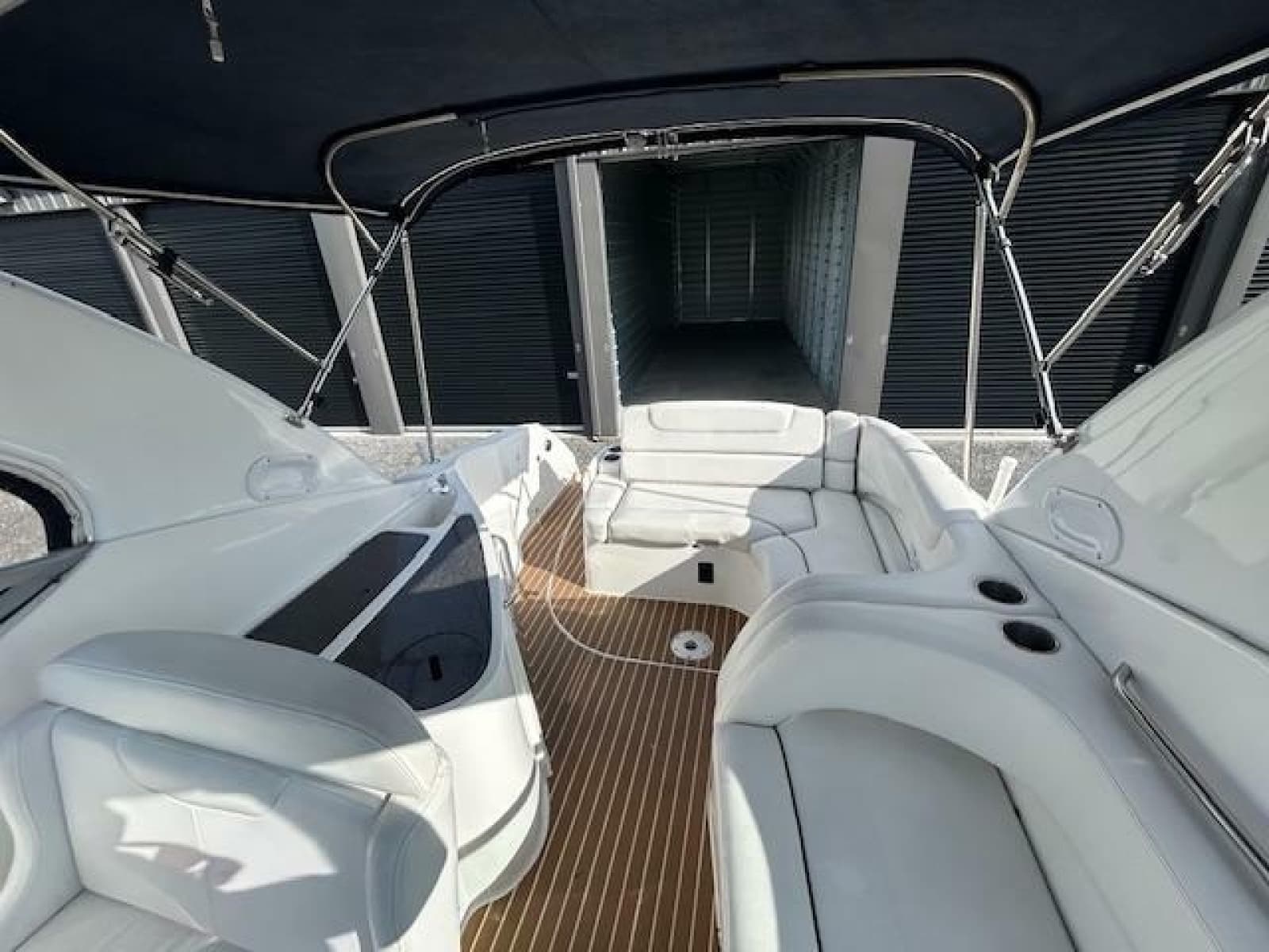 2013 Rinker 290 Express Cruiser - Photo 46