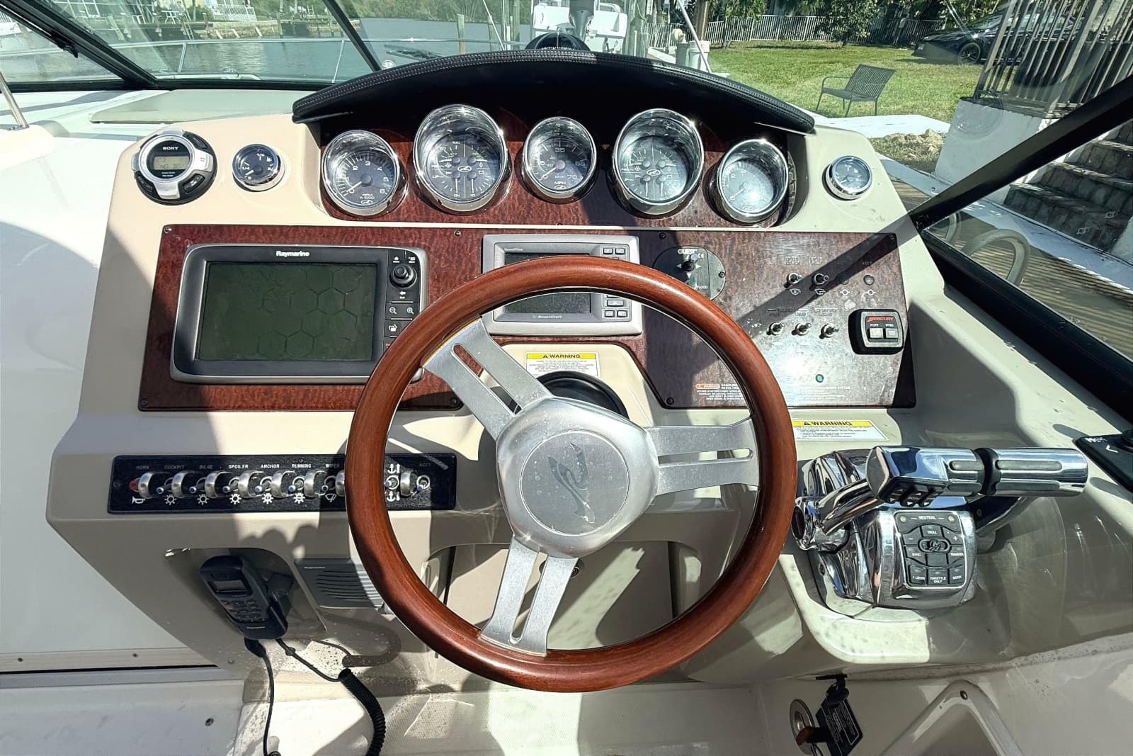 2013 Sea Ray 370 Venture - Photo 12