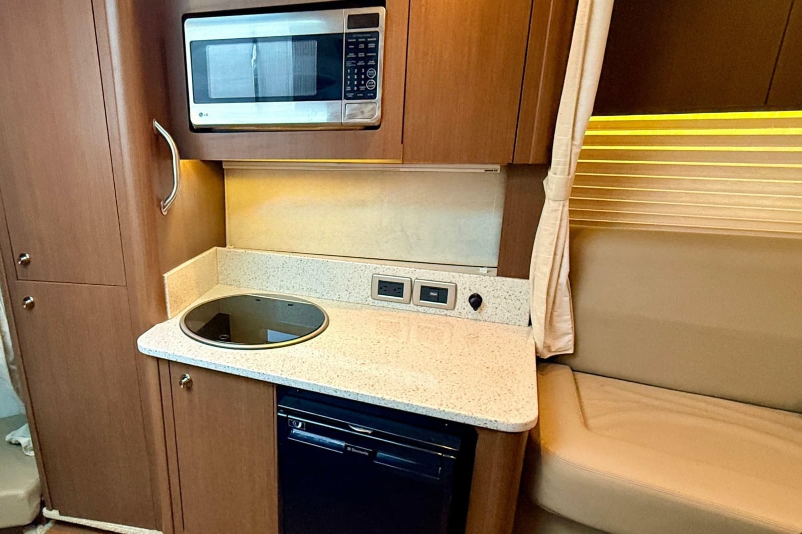 2013 Sea Ray 370 Venture - Photo 15
