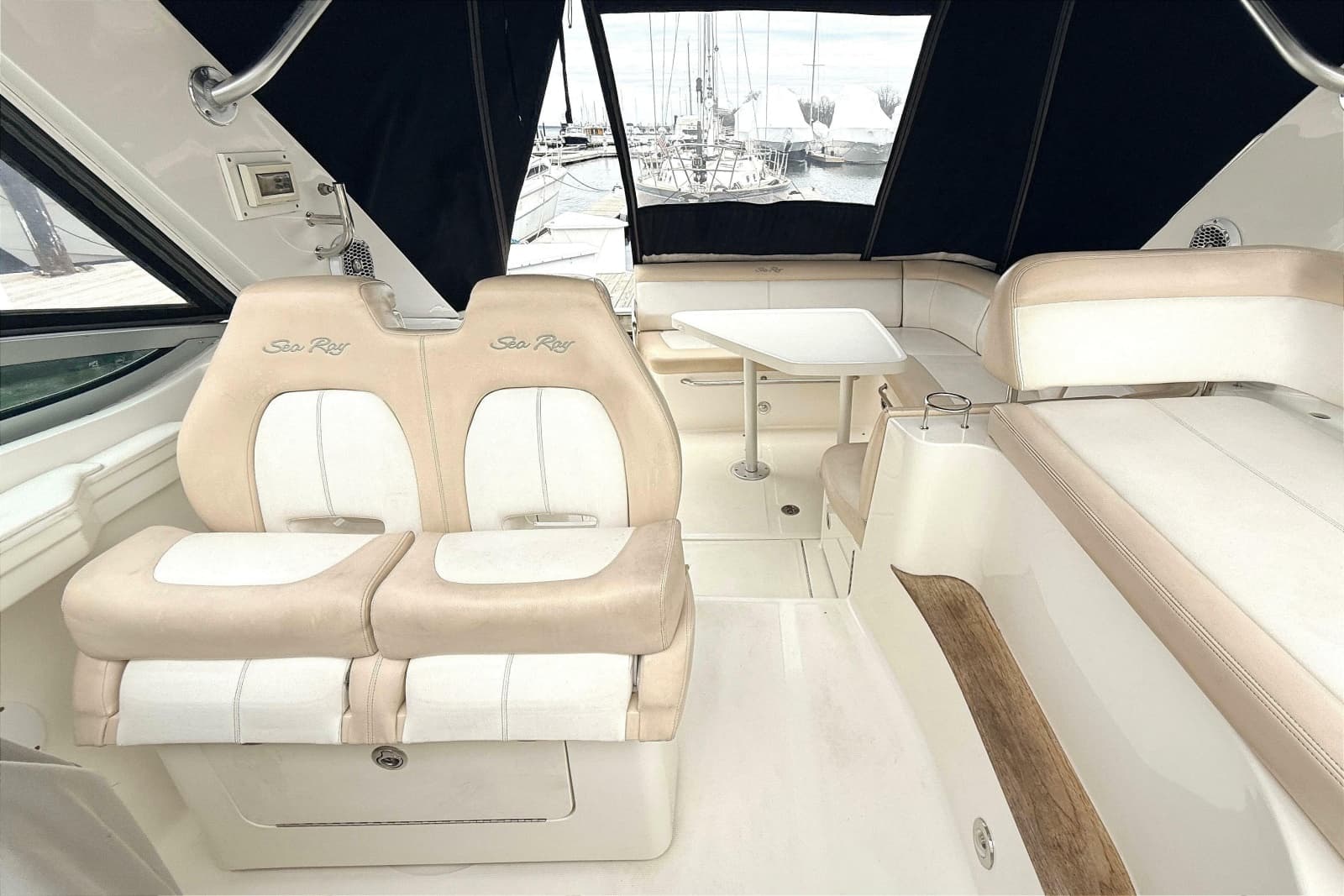2013 Sea Ray Sundancer 350 - Photo 7
