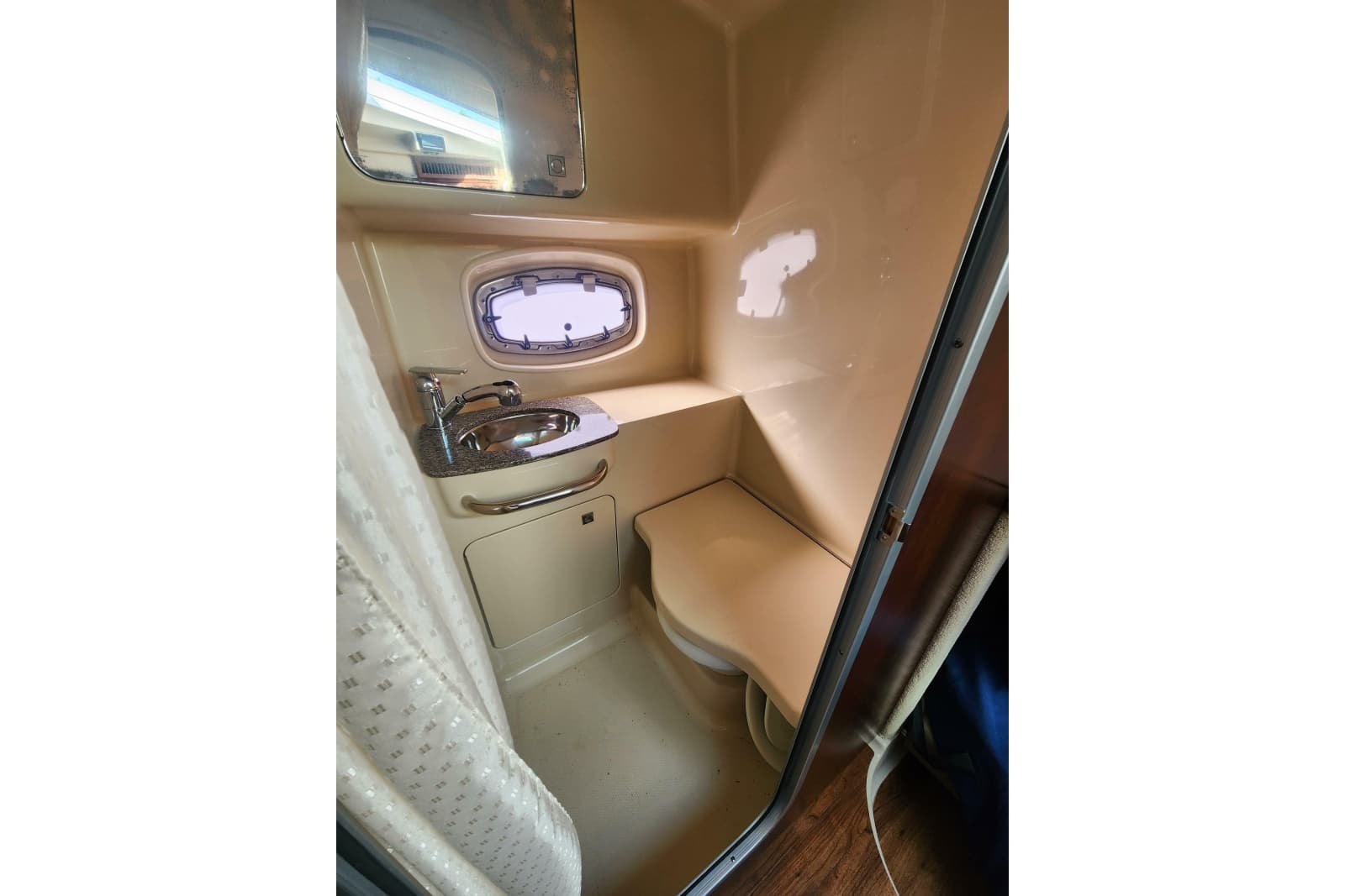 2012 Chaparral 310 Signature - Photo 11