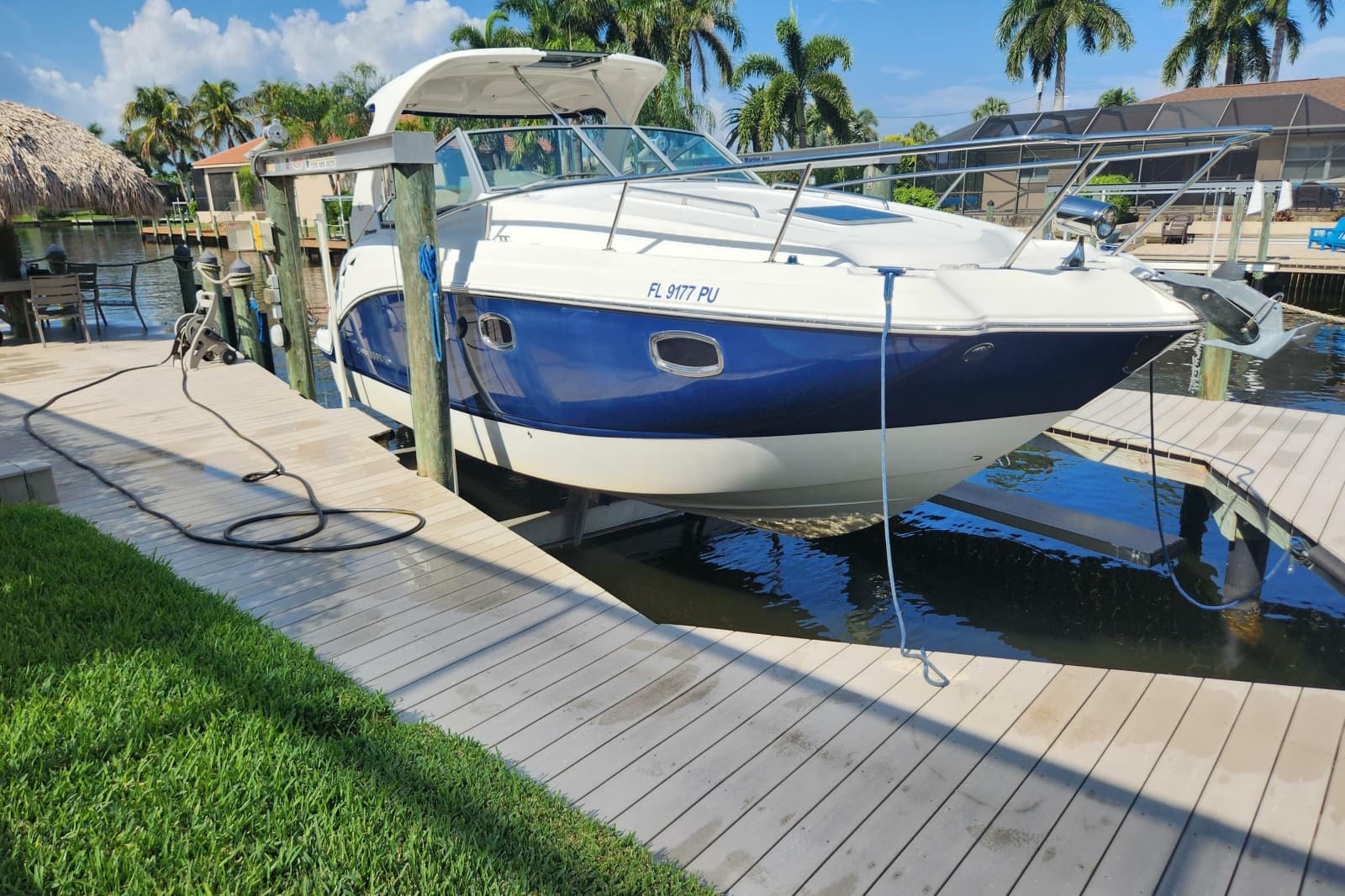 2012 Chaparral 310 Signature - Photo 2