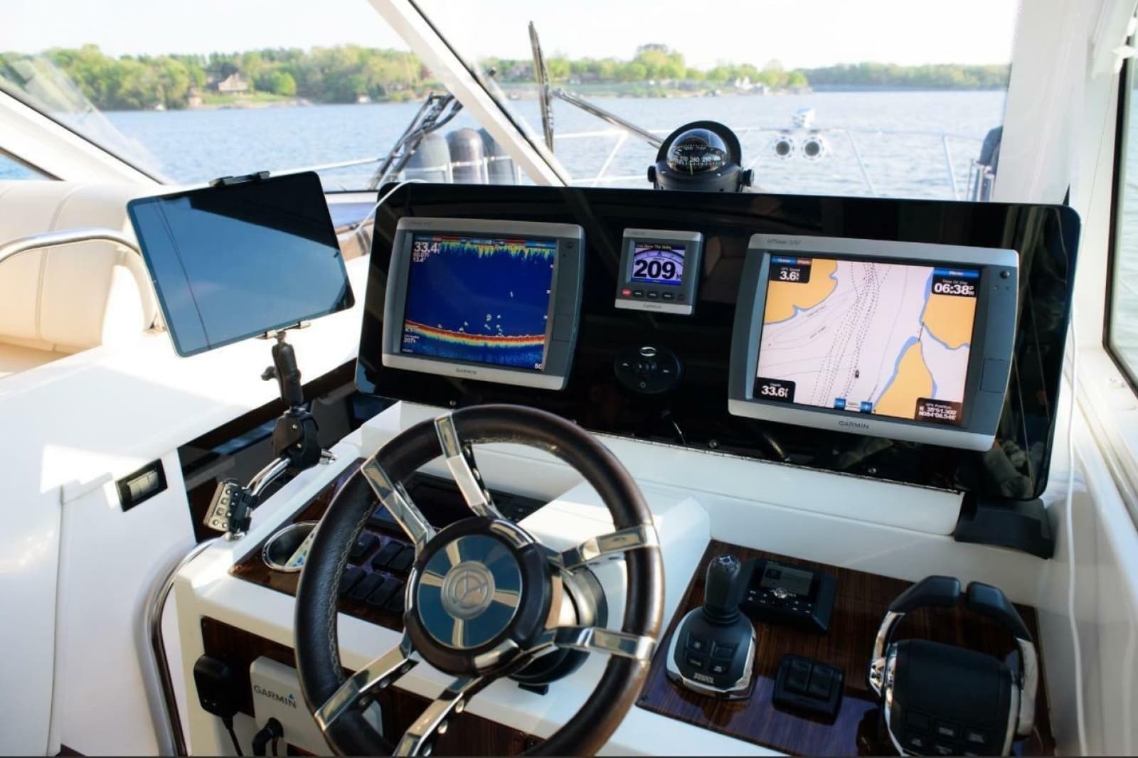 2012 Cruisers Yachts 48 Cantius - Photo 18