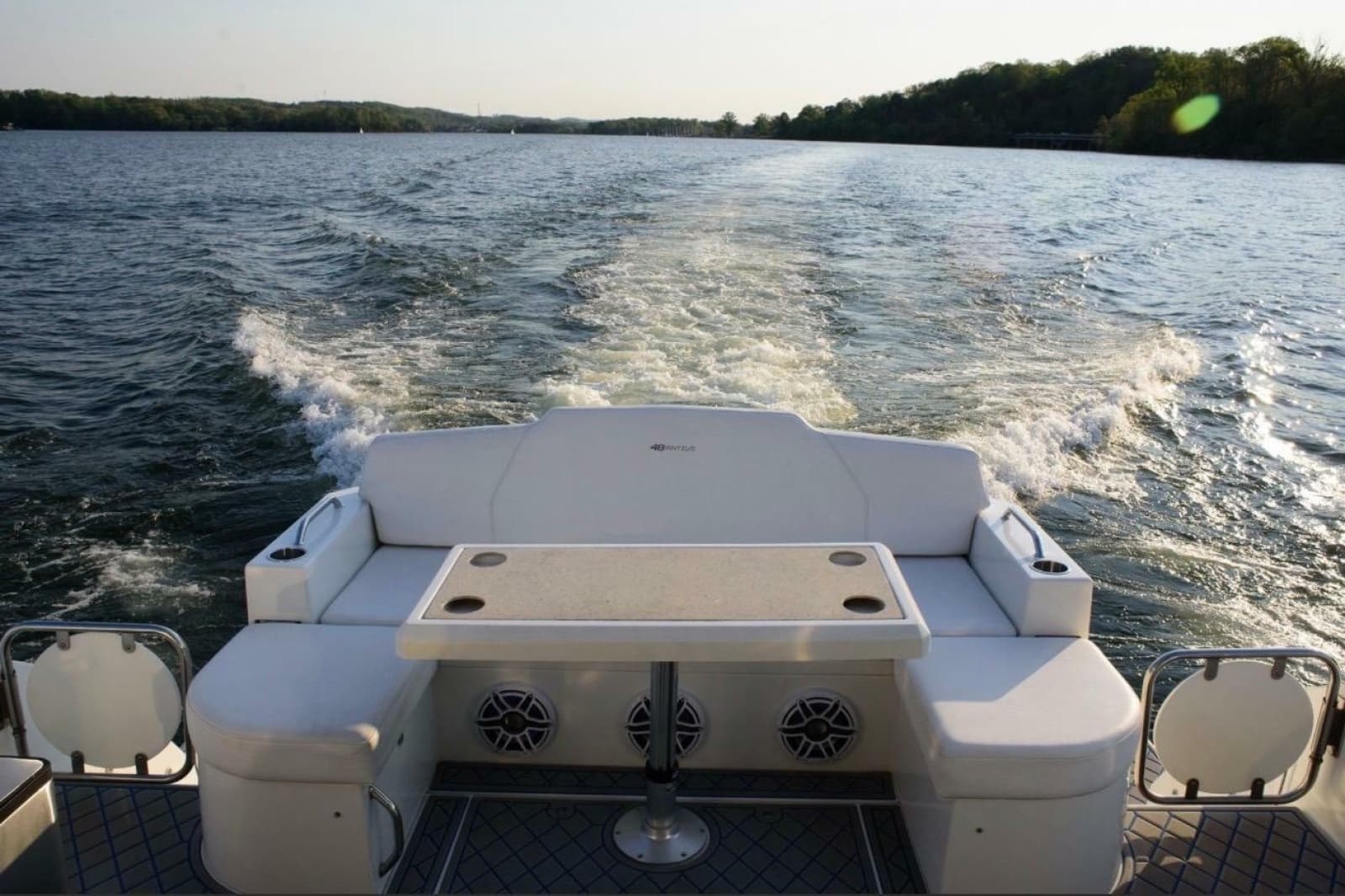 2012 Cruisers Yachts 48 Cantius - Photo 13