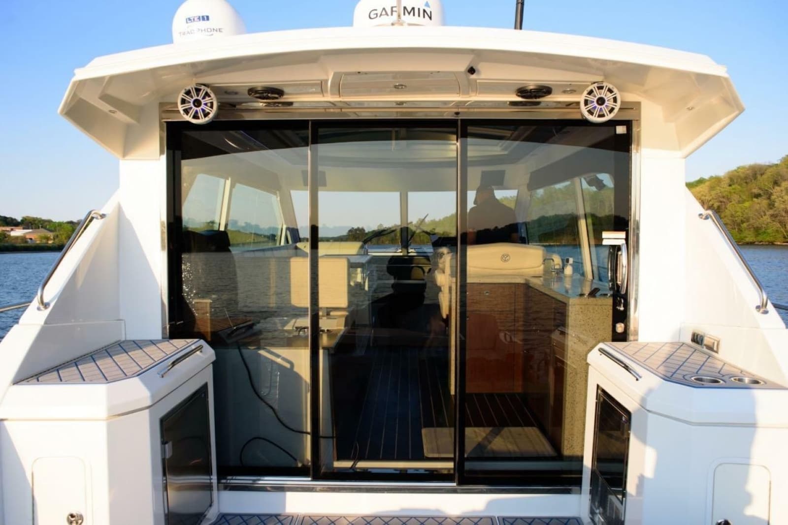 2012 Cruisers Yachts 48 Cantius - Photo 10
