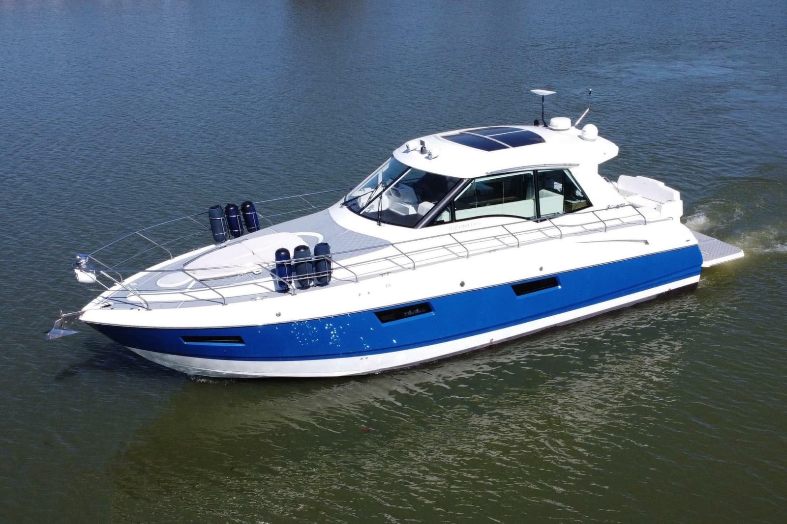 2012 Cruisers Yachts 48 Cantius - Photo 1