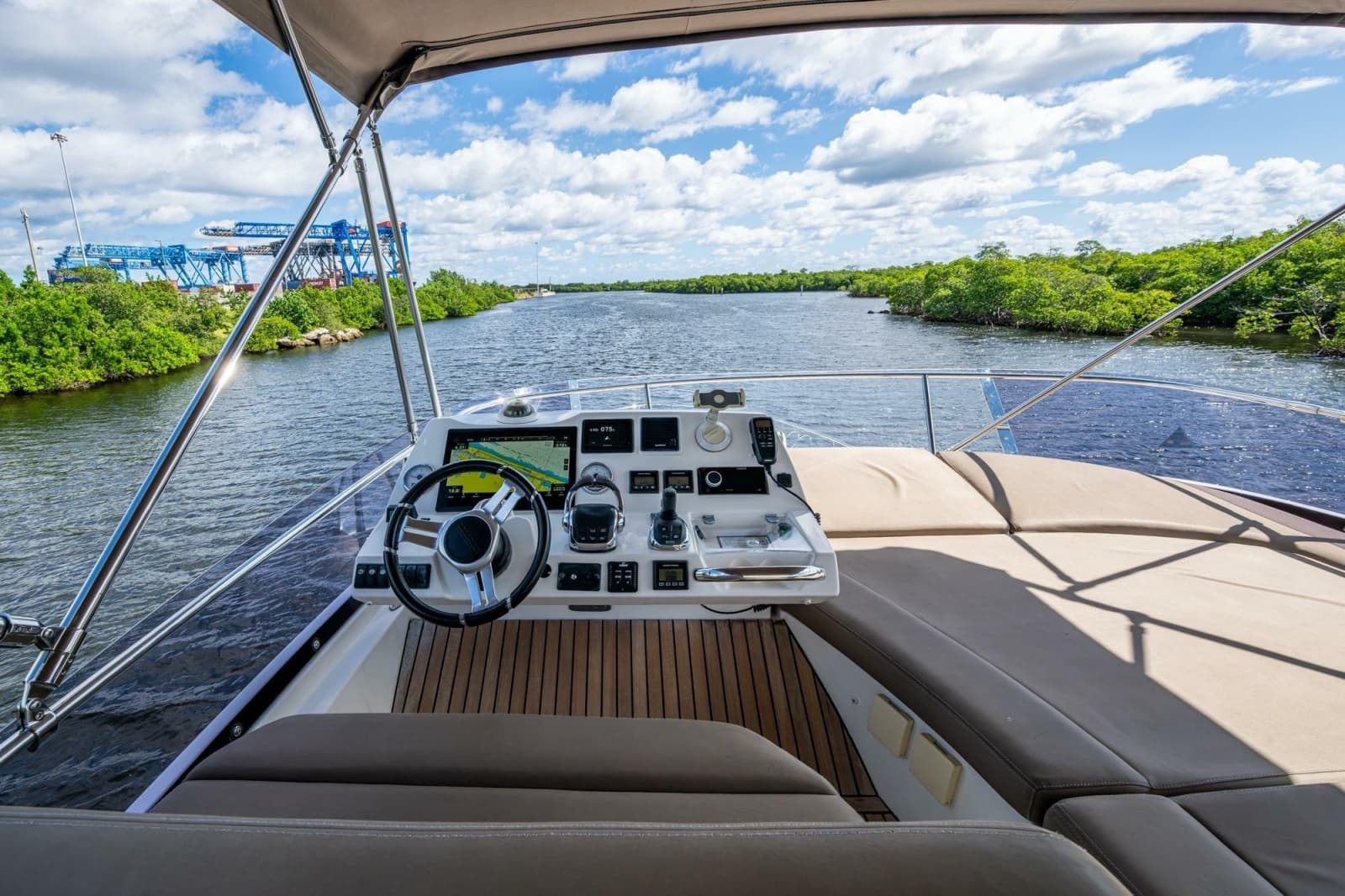 2012 Prestige 500 - Photo 38
