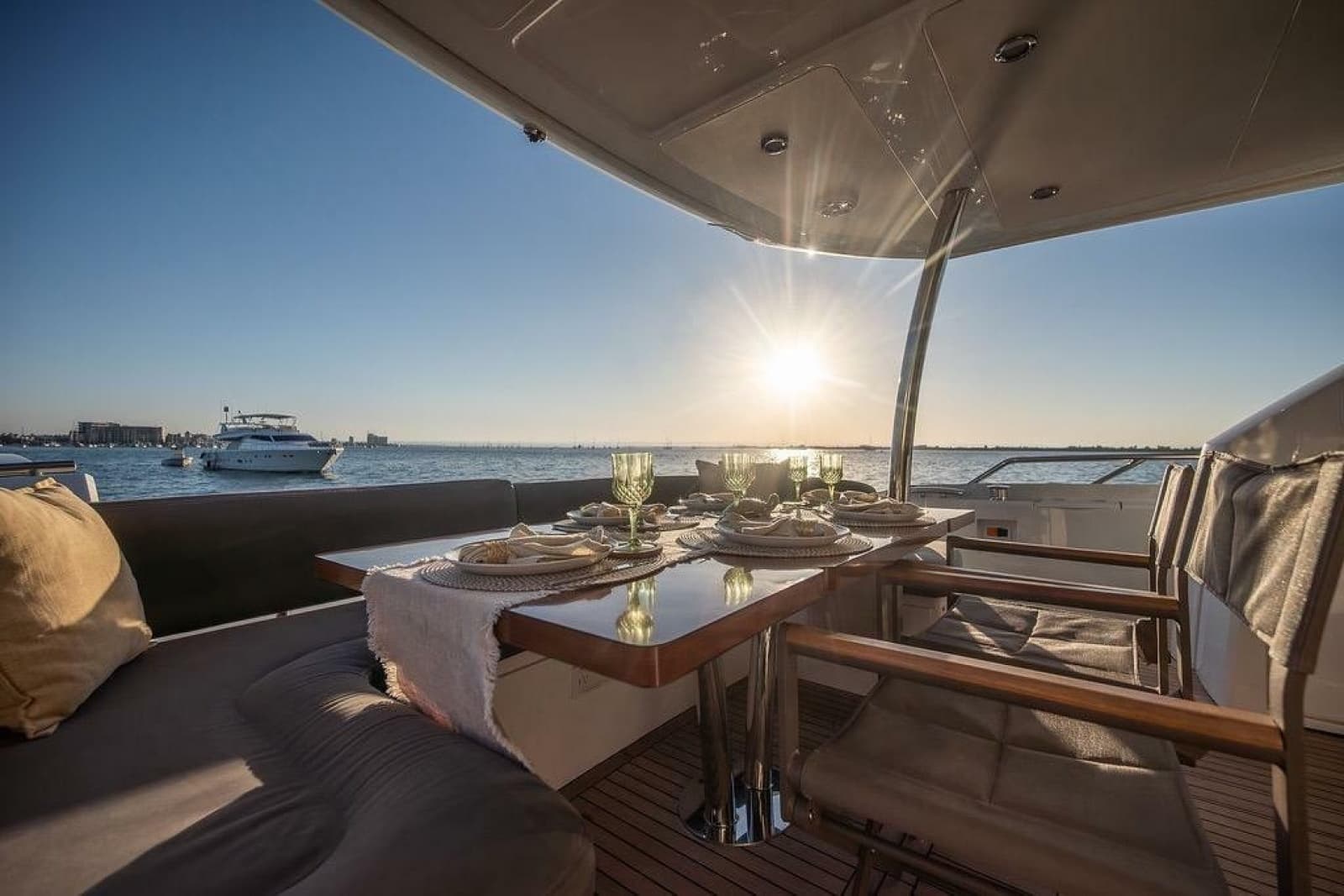 2012 Sunseeker Manhattan 73 - Photo 25