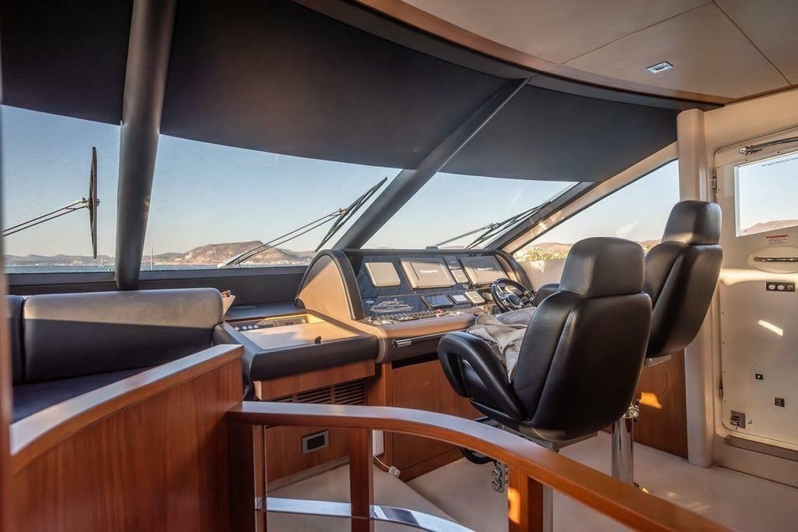 2012 Sunseeker Manhattan 73 - Photo 46
