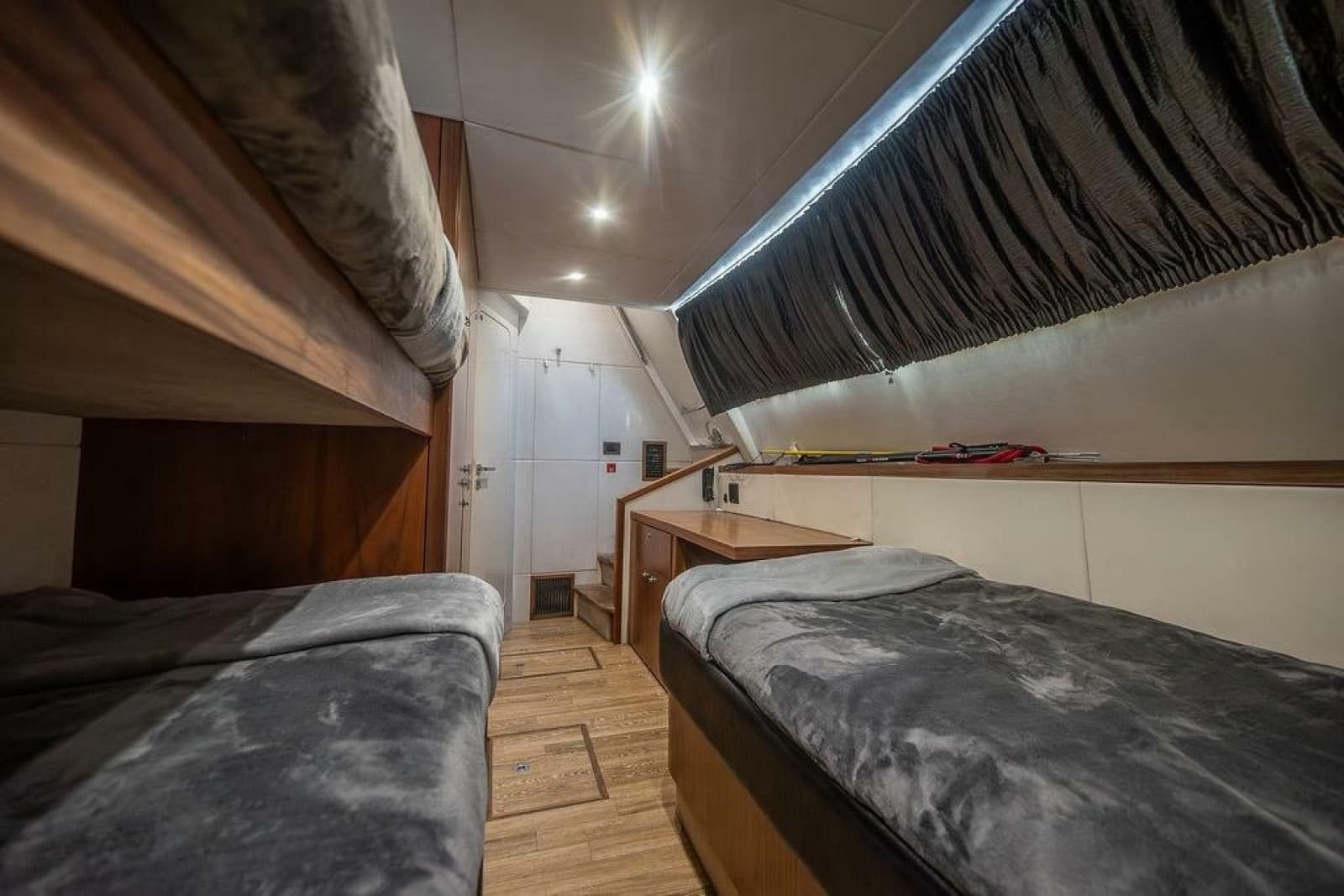 2012 Sunseeker Manhattan 73 - Photo 78