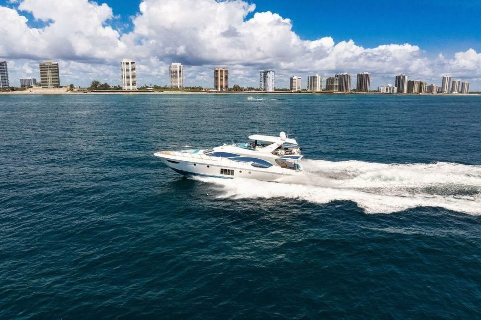 2011 Azimut 70 - Photo 127