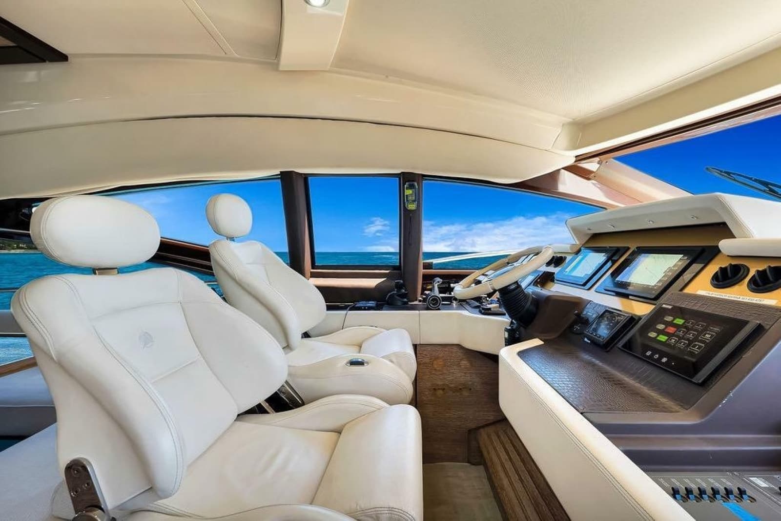 2011 Azimut 70 - Photo 79