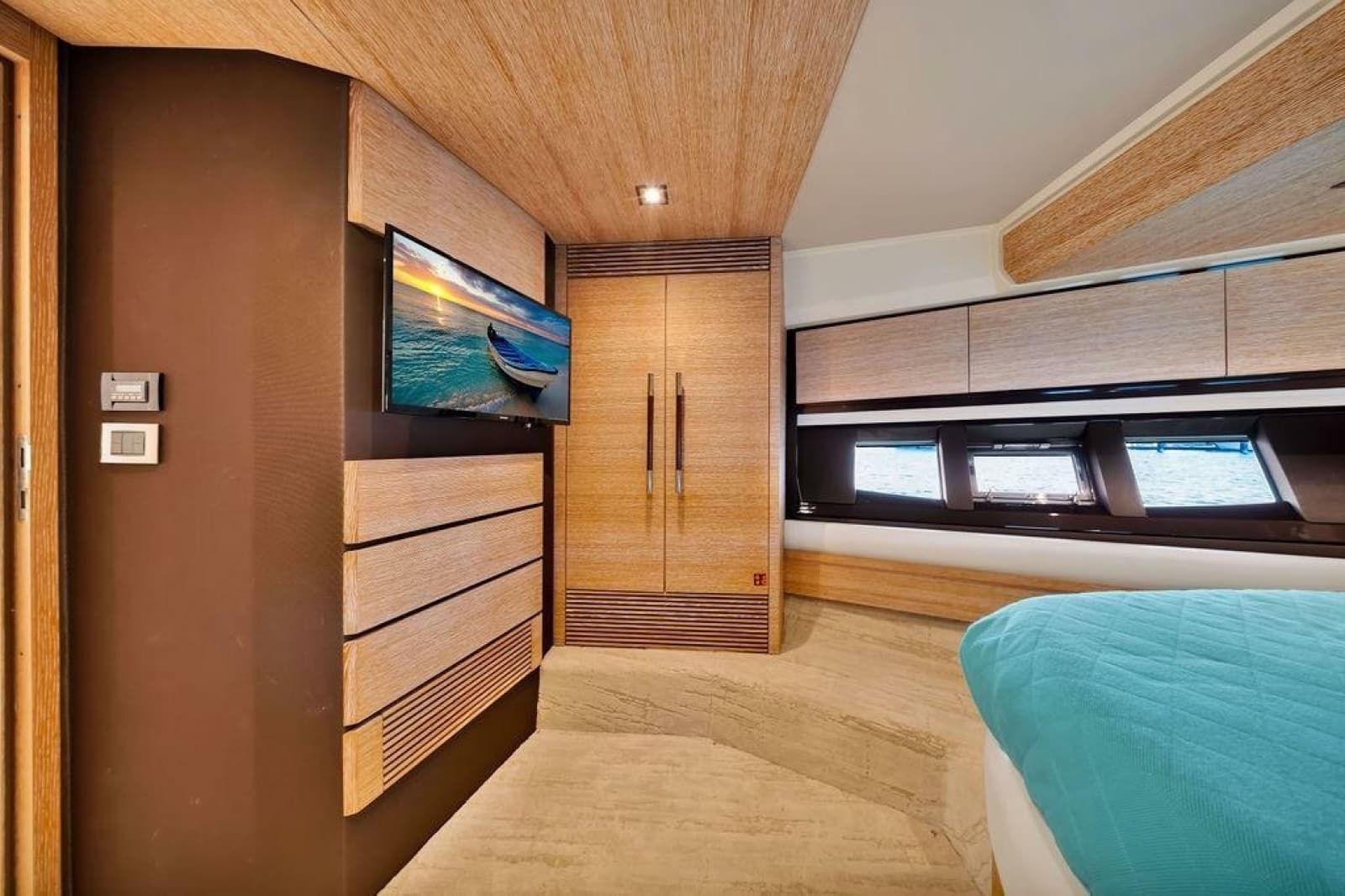 2011 Azimut 70 - Photo 50