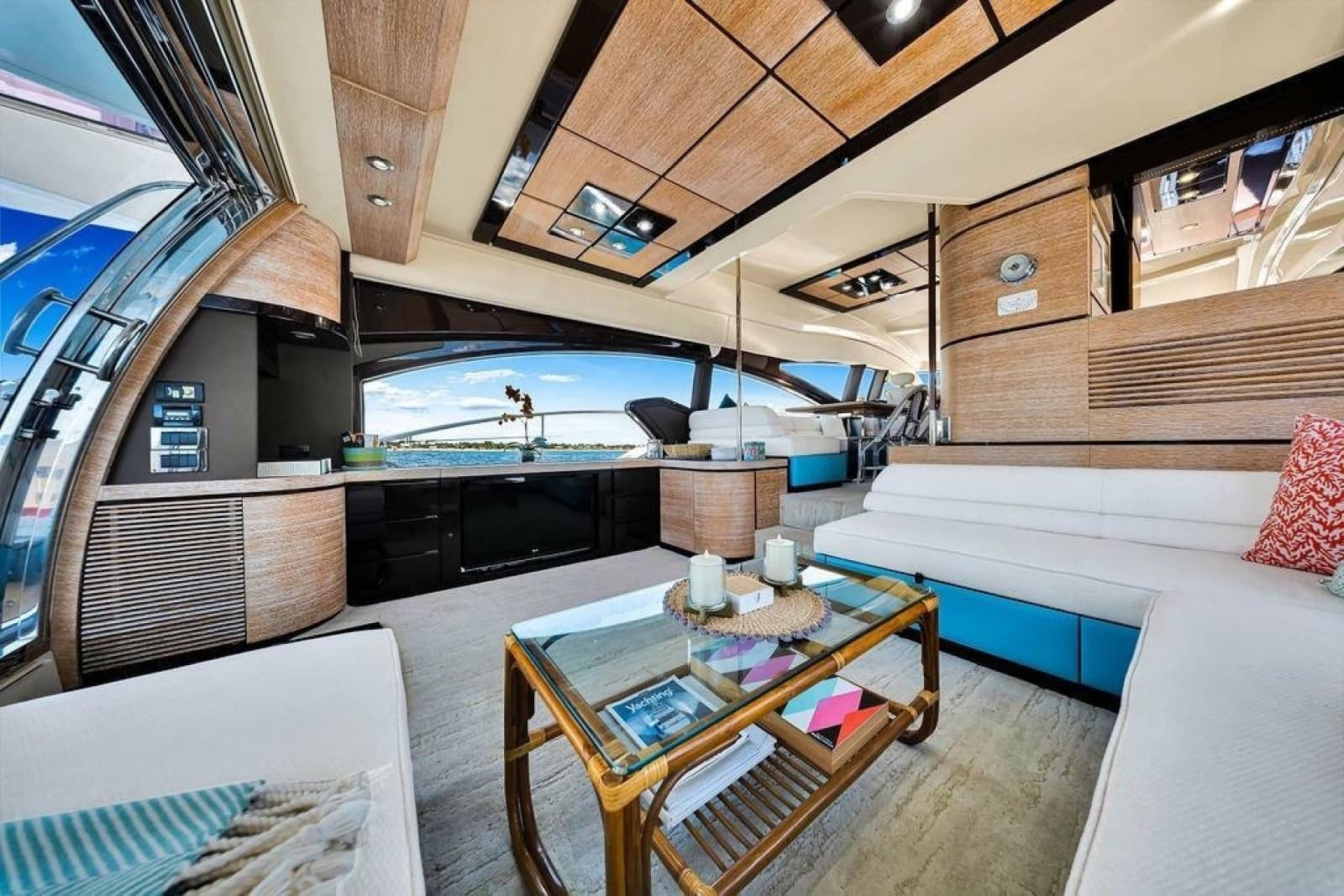 2011 Azimut 70 - Photo 89
