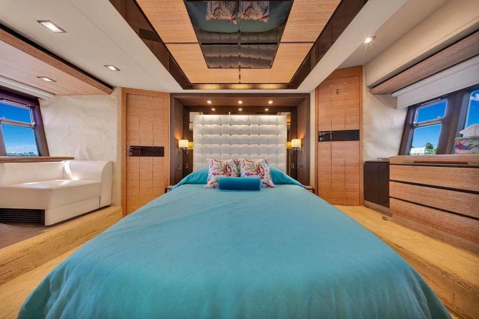 2011 Azimut 70 - Photo 38