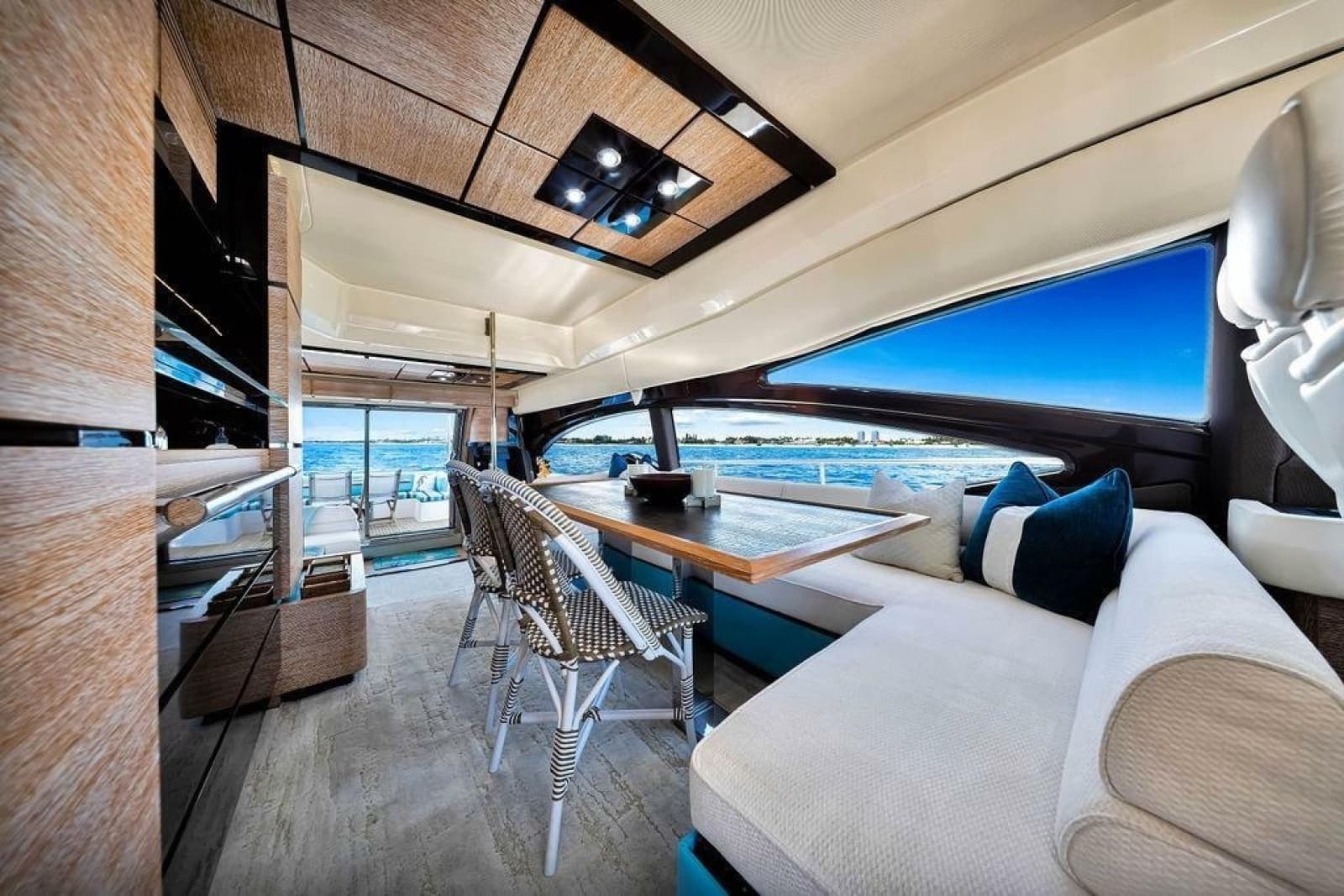 2011 Azimut 70 - Photo 90