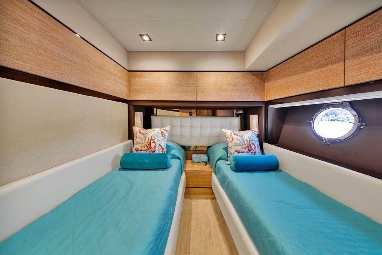 2011 Azimut 70 - Photo 57