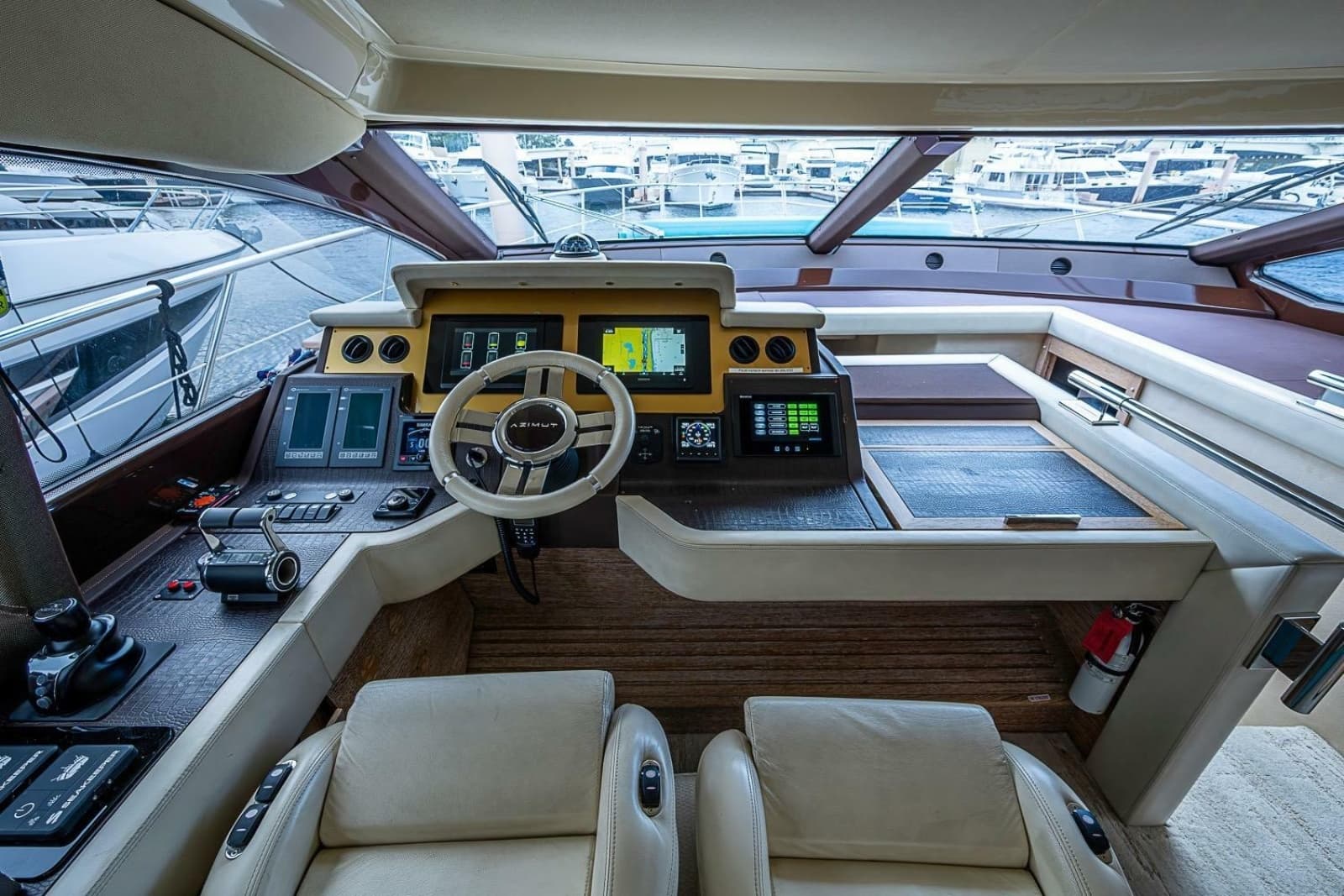 2011 Azimut 70 - Photo 36