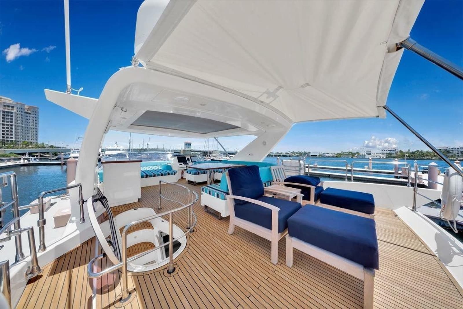 2011 Azimut 70 - Photo 98