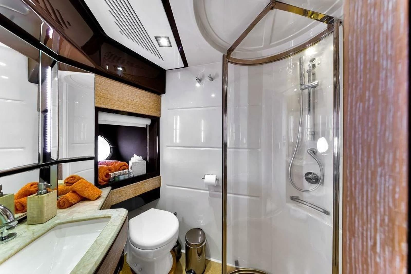 2011 Azimut 70 - Photo 94