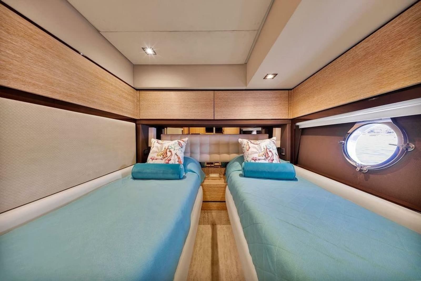2011 Azimut 70 - Photo 56