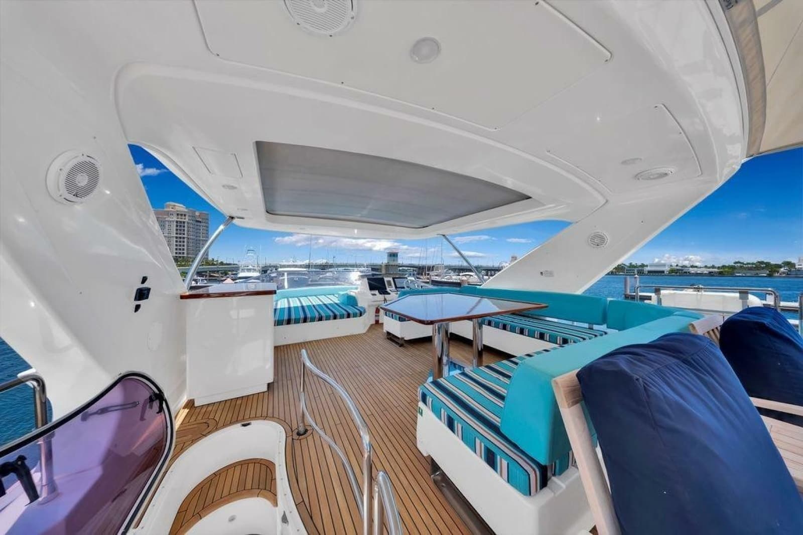 2011 Azimut 70 - Photo 97