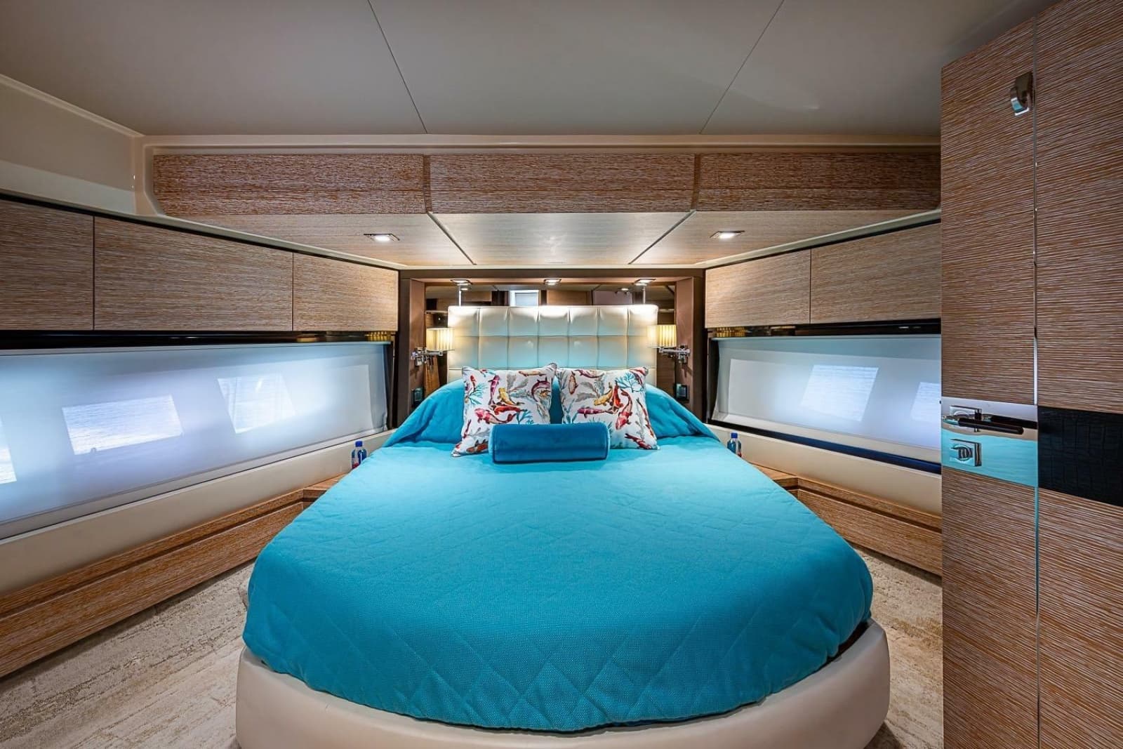 2011 Azimut 70 - Photo 21