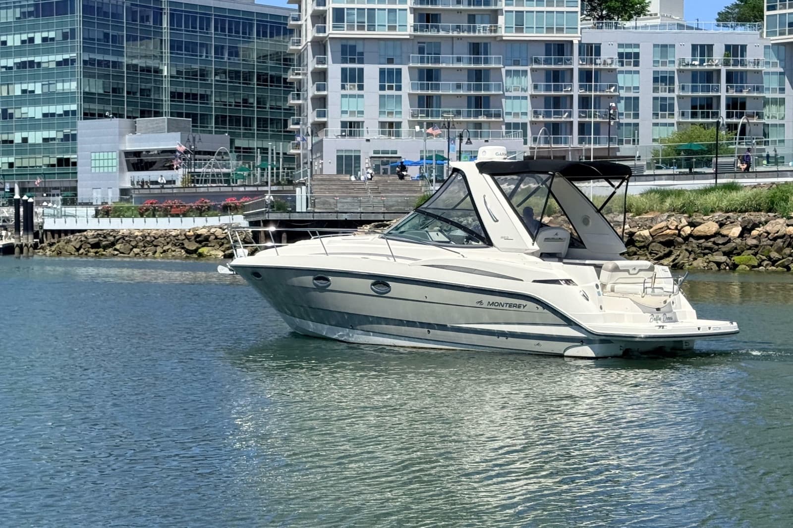 2011 Monterey 320 Sport Yacht - Photo 2