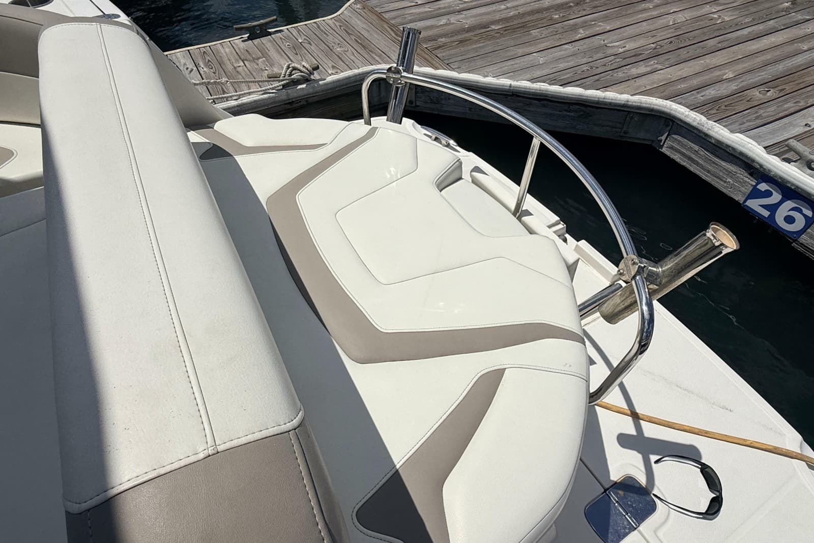 2011 Monterey 320 Sport Yacht - Photo 15