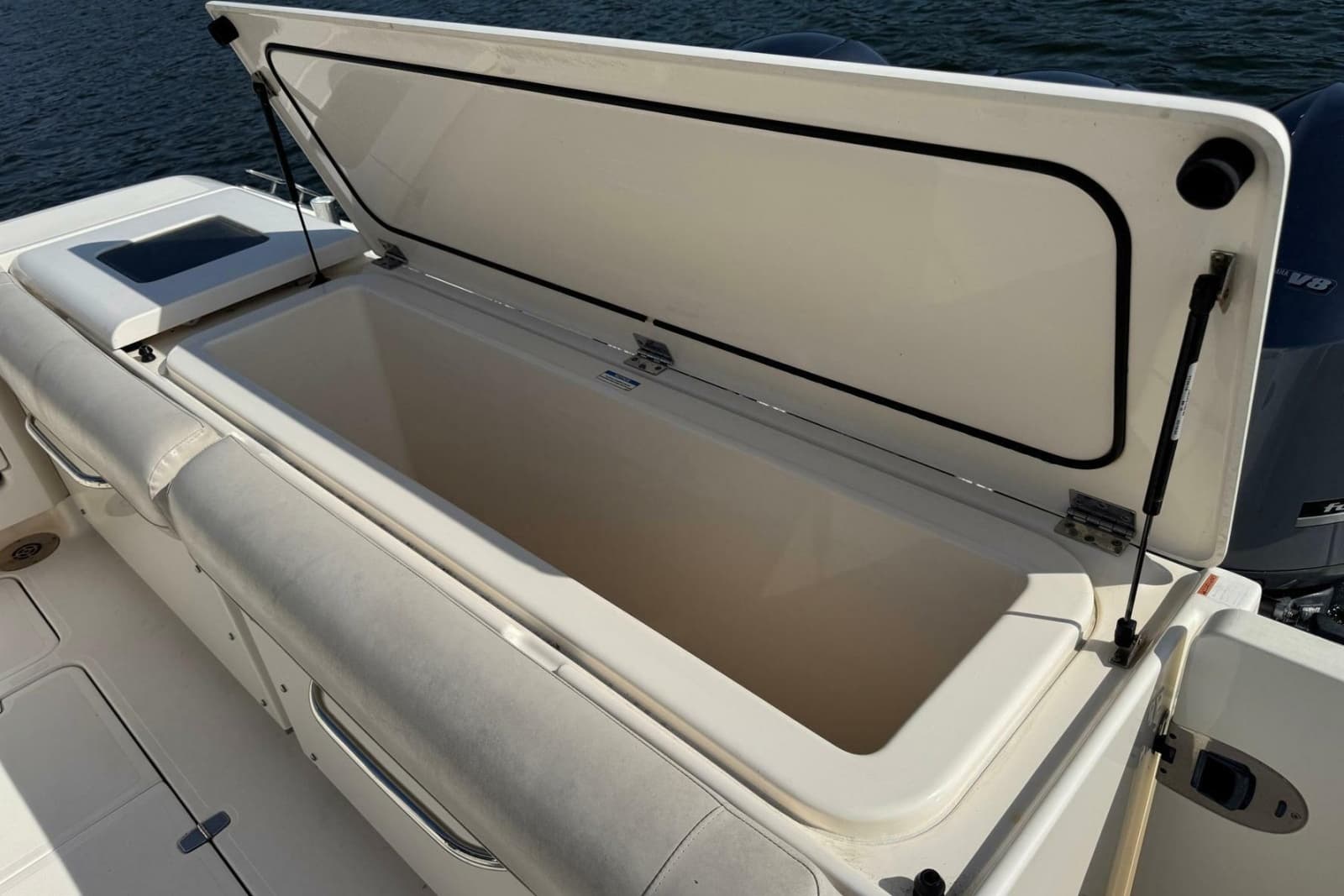 2011 Pursuit OS 375 Offshore - Photo 15