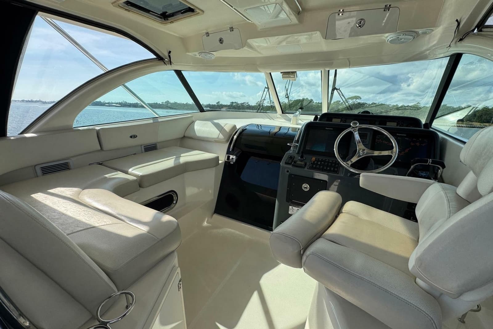 2011 Pursuit OS 375 Offshore - Photo 24