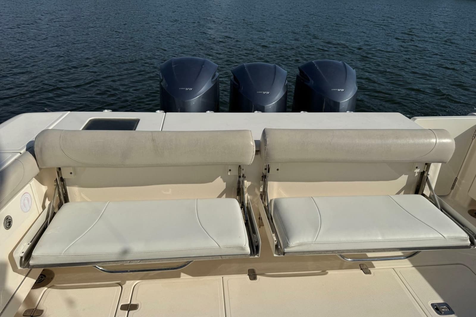 2011 Pursuit OS 375 Offshore - Photo 12