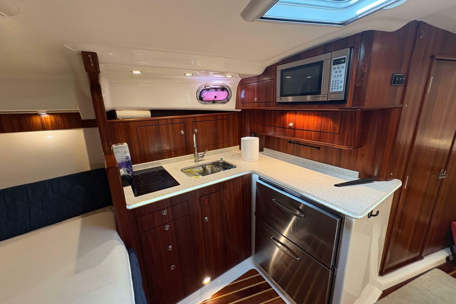 2011 Pursuit OS 375 Offshore - Photo 38