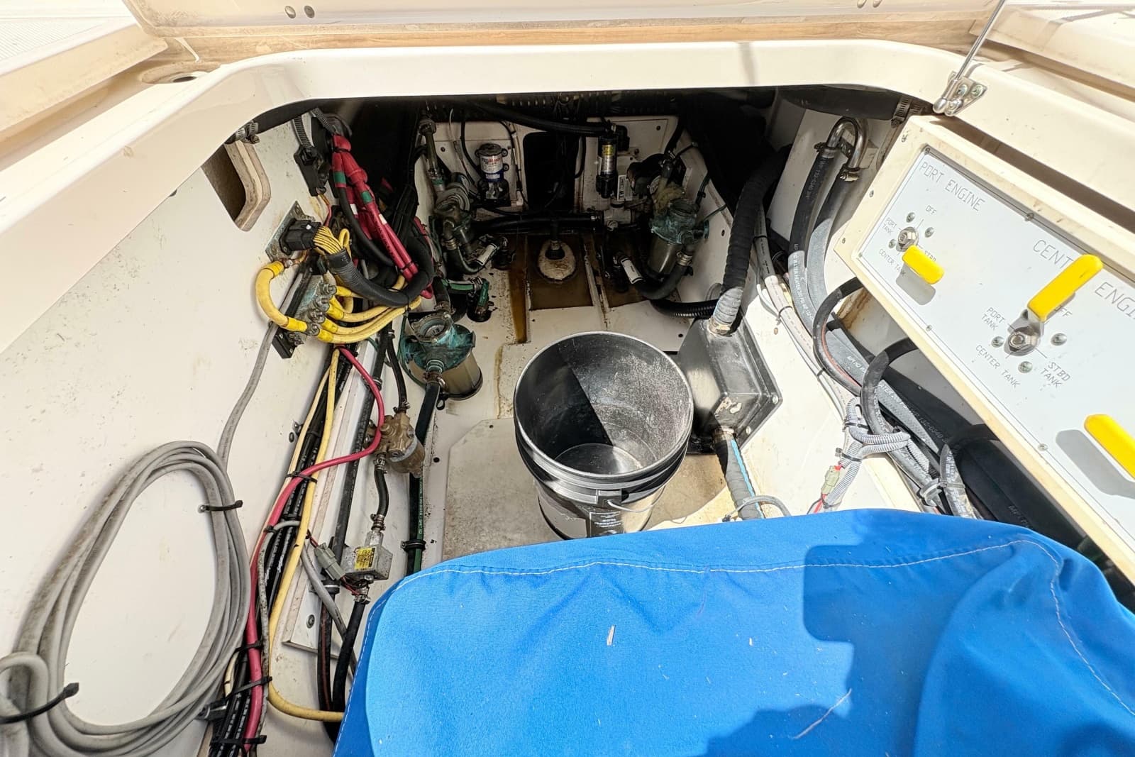 2011 Pursuit OS 375 Offshore - Photo 27