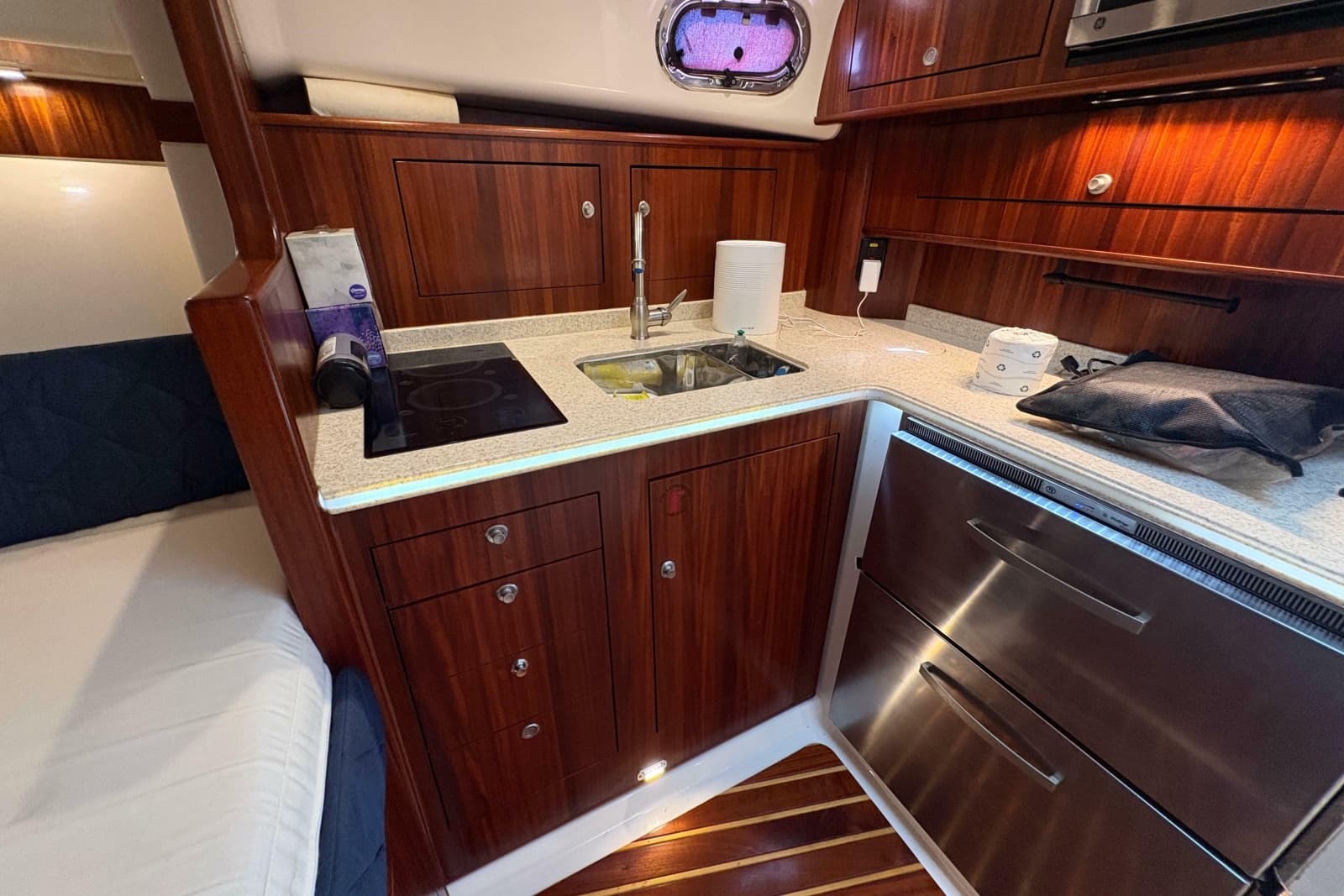 2011 Pursuit OS 375 Offshore - Photo 43